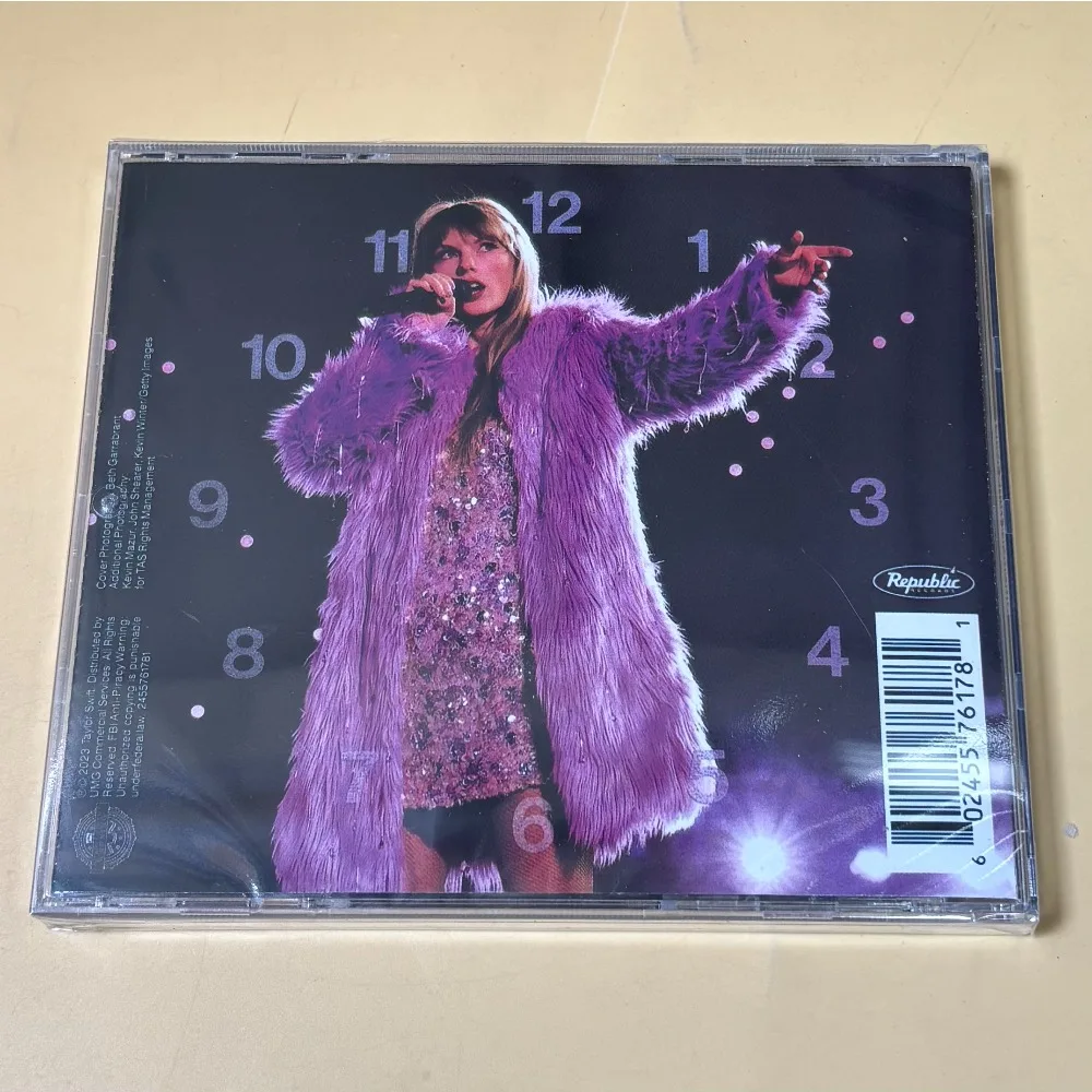 En Stock, CD de Álbum Synth-Pop de Lujo, Pop Electrónico con Voz Femenina, Canciones Adicionales, Nuevo Sellado