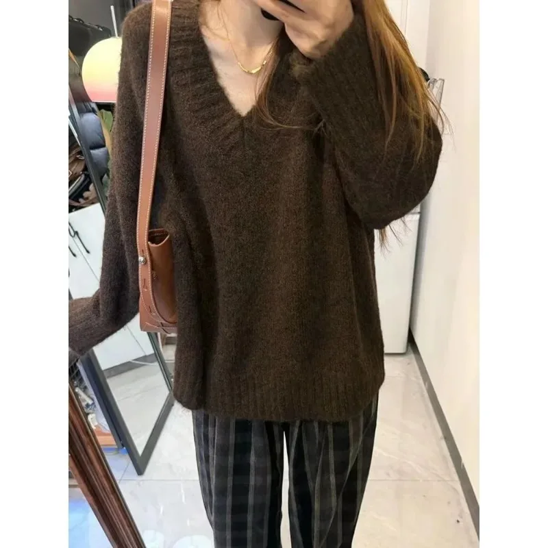 

V-neck Sleeveless Casual Comfortable Shirt Retro Coffee Color Loose Women's Sweater Autumn Winter New Style Lazy Style Top