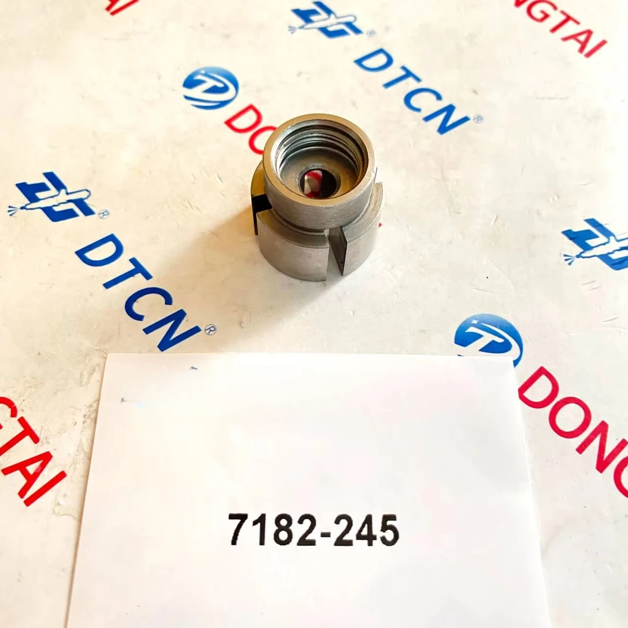 

NO.617(1) Diesels Fuel Engine Transfer Pump Rotor Nut 7182-245 for DPA Head Rotor