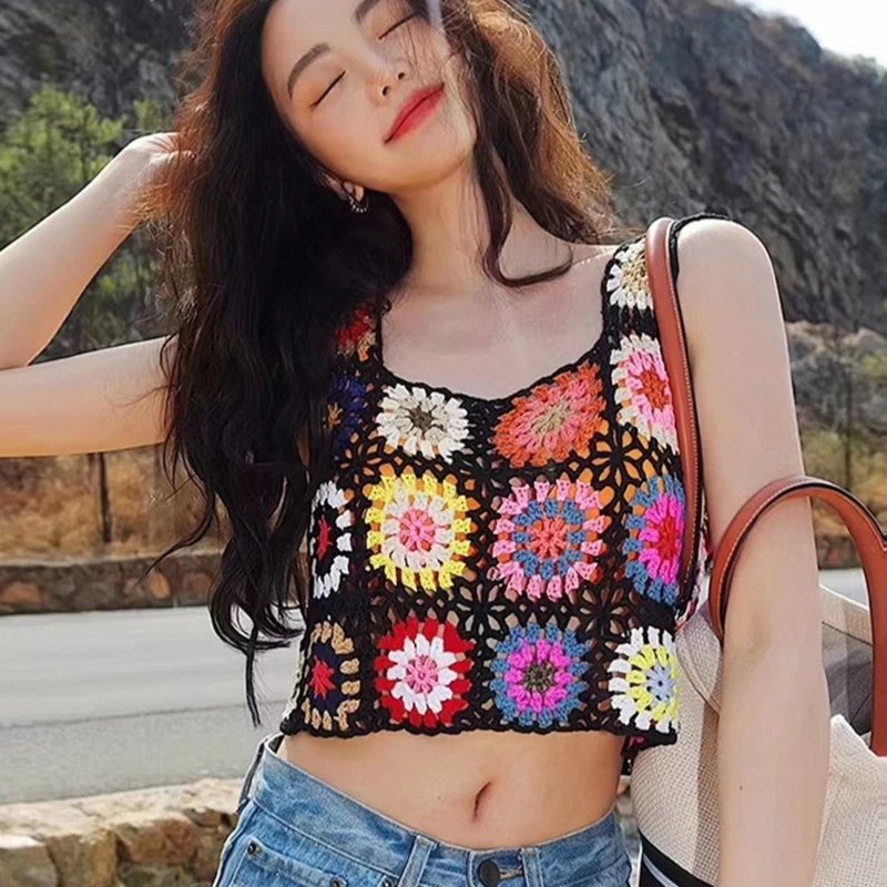 Camiseta sin mangas de punto colorida con gancho de mano bordado esqueleto Halter mujeres cortas vacaciones en la playa sin mangas verano