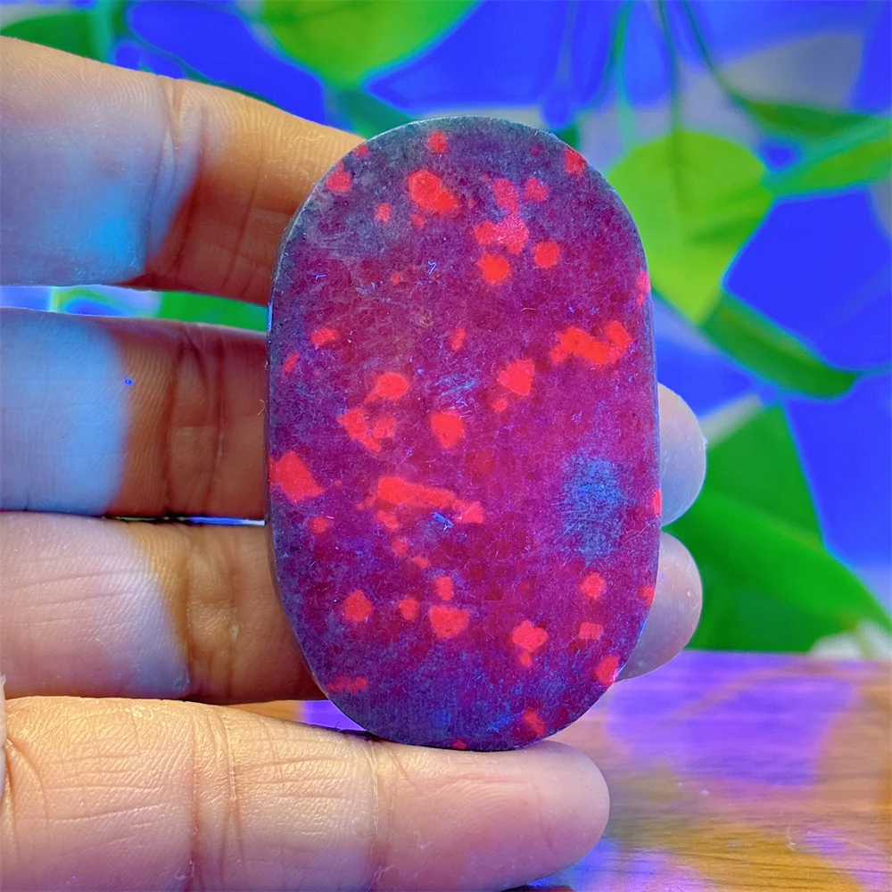 Ruby With Zoisite Palm Crystal Natural Quartz Stone Home Decoration Minerals Reiki Craft Geode Gem Love Energy Healing Spiritual