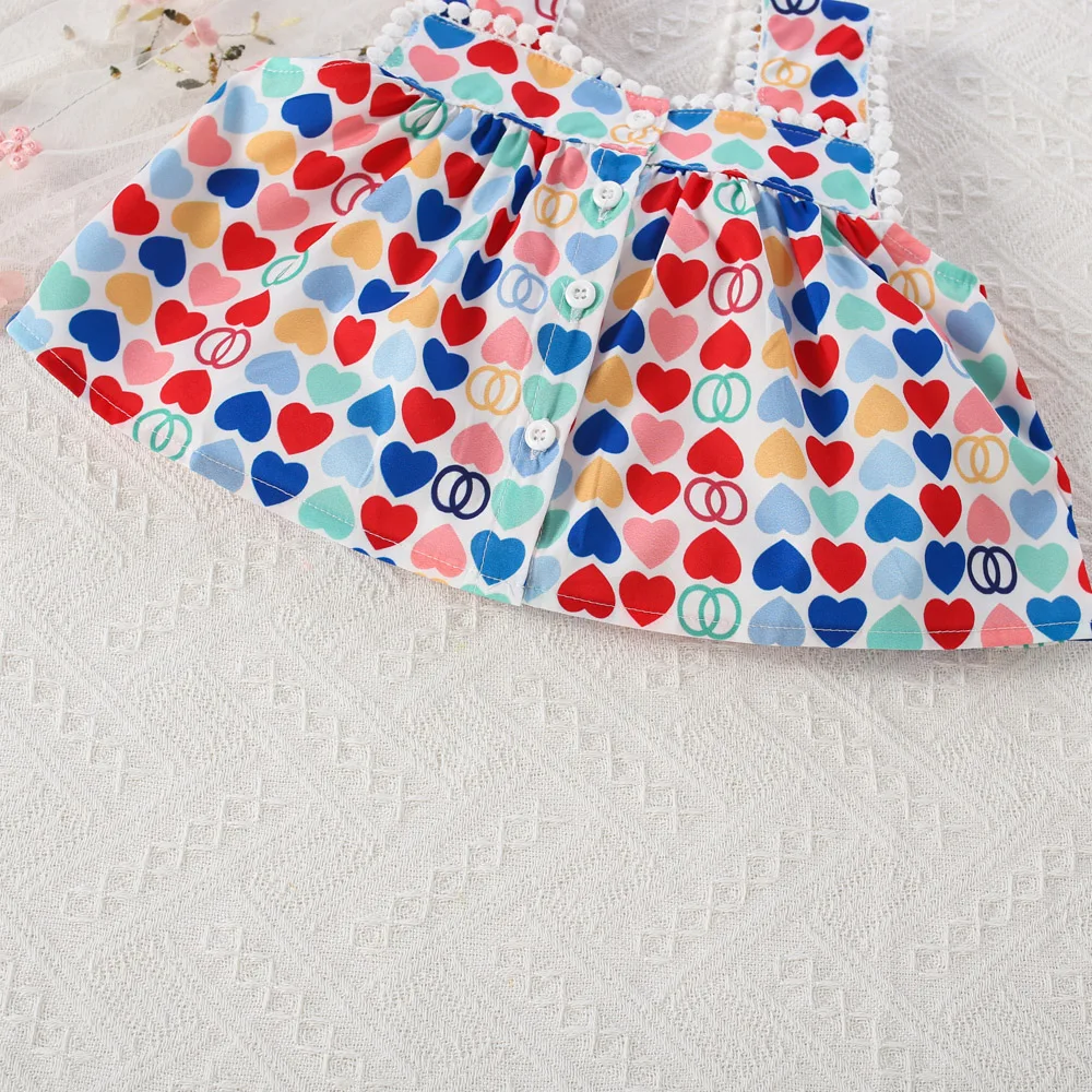 2-piece Summer New Baby Girl Suit Suspender Button Love Print Suspender Lace Lace + Simple Shorts Casual Cool Suit