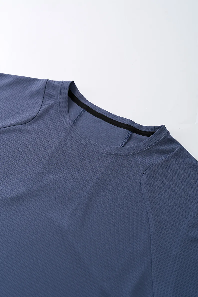 Techlation „Wind Ridge“ Serie: Schnelltrocknendes, nahtlos getaptes T-Shirt für Herren, reflektierendes Sport-Laufoberteil für Outdoor-Aktivitäten, Sommer-Gym-T-Shirt – Detail 12
