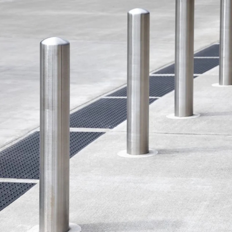 Car Park Bollards Reflective Traffic Barrier Customized Stainless Steel Bollard Warning Fixed Bollard Security Poles