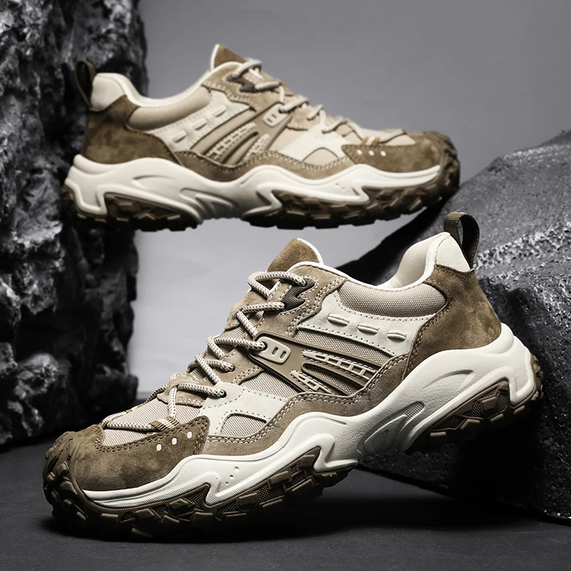 

Modern Classic: Men's Lightweight Walking Sneakers with Enhanced Flexibility