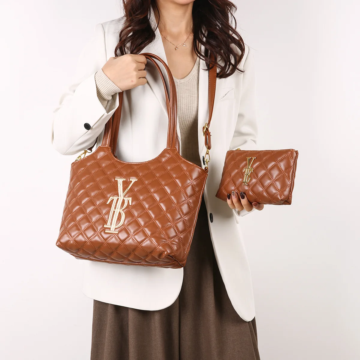 

Winter Fashion Unique Large-capacity Casual Women's Bag 2026 New Designer Versatile Shoulder Messenger Bag Mother and Child Bag