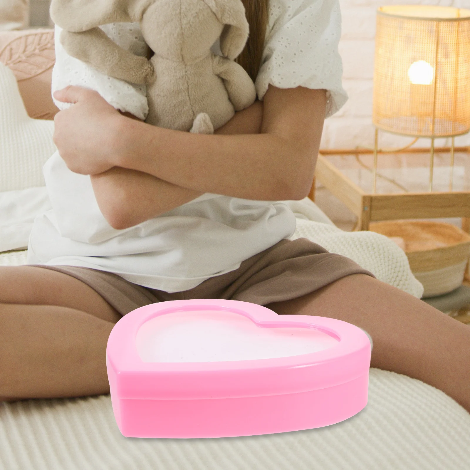 صندوق خاتم على شكل قلب حاوية تخزين مجوهرات بلاستيكية للأقراط والخواتم منظم حافظة حامل تصميم قلب صغير