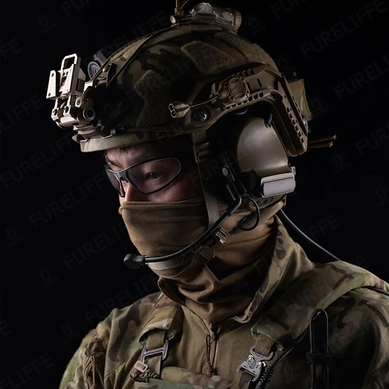 Tactical Communication Headset C5 Electronic Noise Canceling Headset Hearing Protection Noise-proof hunting Shooting Earmuffs