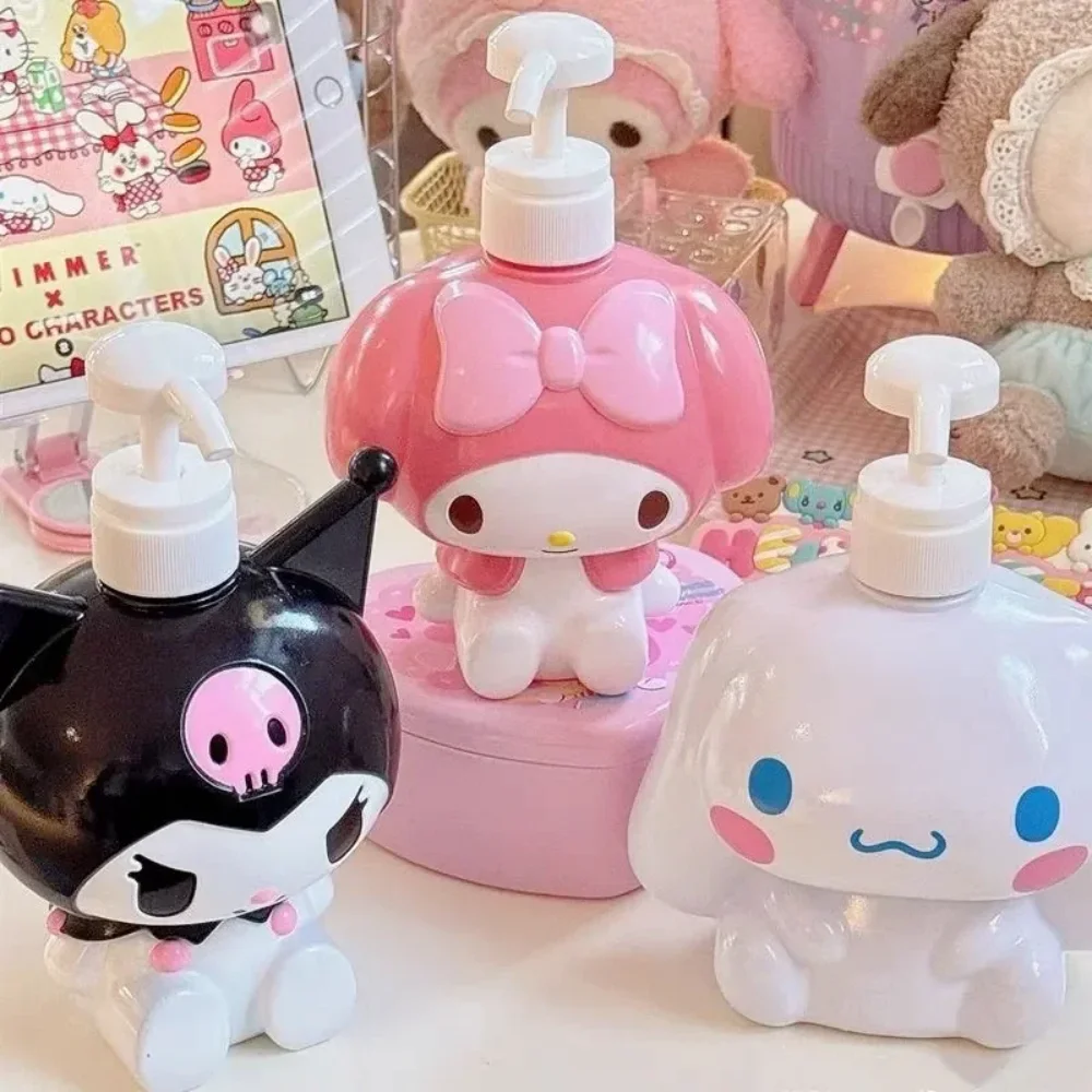 

Дозатор мыла для ванной комнаты Sanrio Hello Kitty Kuromi Cinnamoroll 500-750 мл многоразовый ручной насос гель для душа шампунь многоразовая бутылка