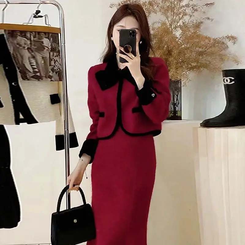 Women\'s Fragrant Wind Bow Woolen Suit Half Skirt Set Retro Sweet Contrasting Colored Woolen Coat Fish Tail Skirt Two-piece Set