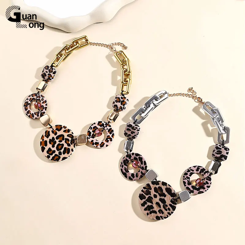 GuanLong Trendy Gold Silver Color Leopard Print Necklace Women Round Pendant Necklace Chain Choker Elegant Party Fashion Jewelry