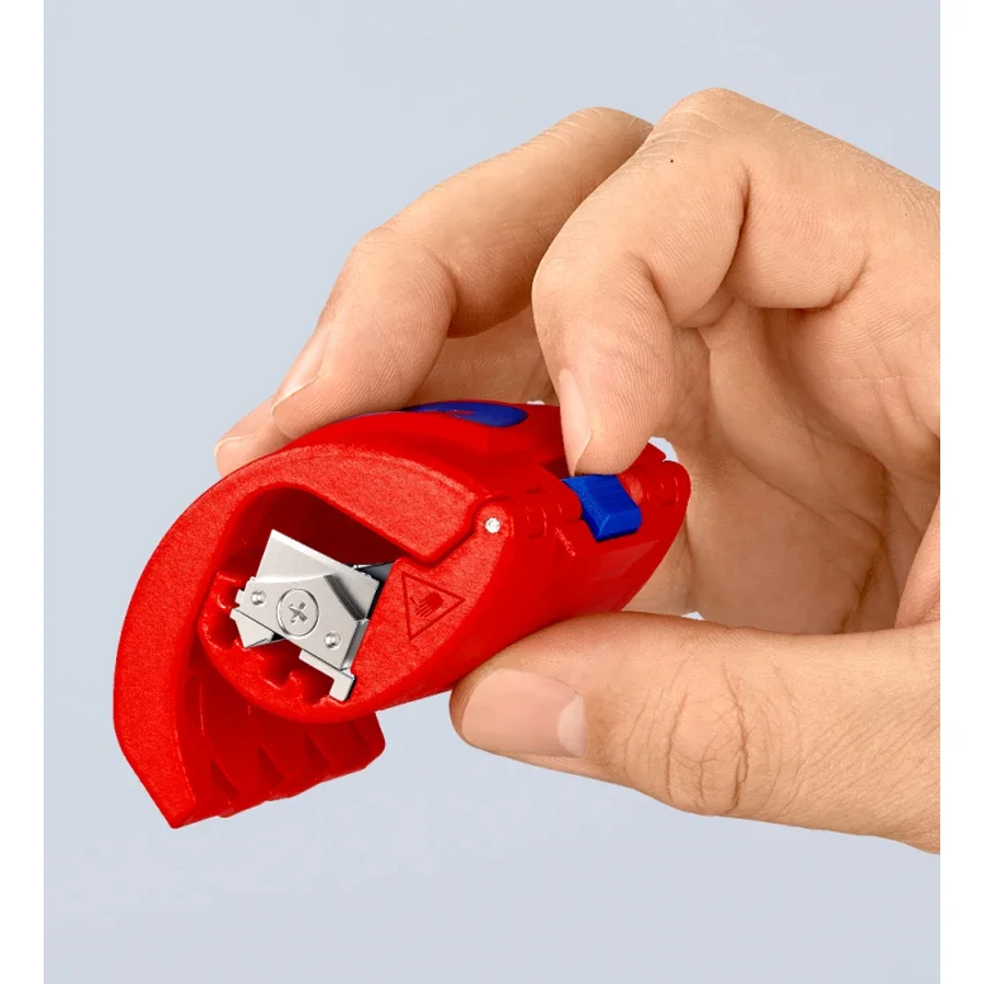 

KNIPEX 90 22 10 BK BiX® Cutter for Plastic Pipes and Sealing Sleeves Pipe Cutter Hand Tools 72 mm