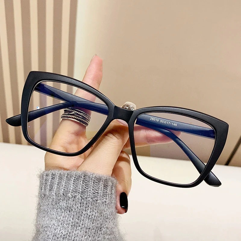 

2024 Trendy Large Frame Anti Blue Light GlassesLuxury Brand Cat Eye Filter Lens Eyeglasses Square Frame Glasses for Women