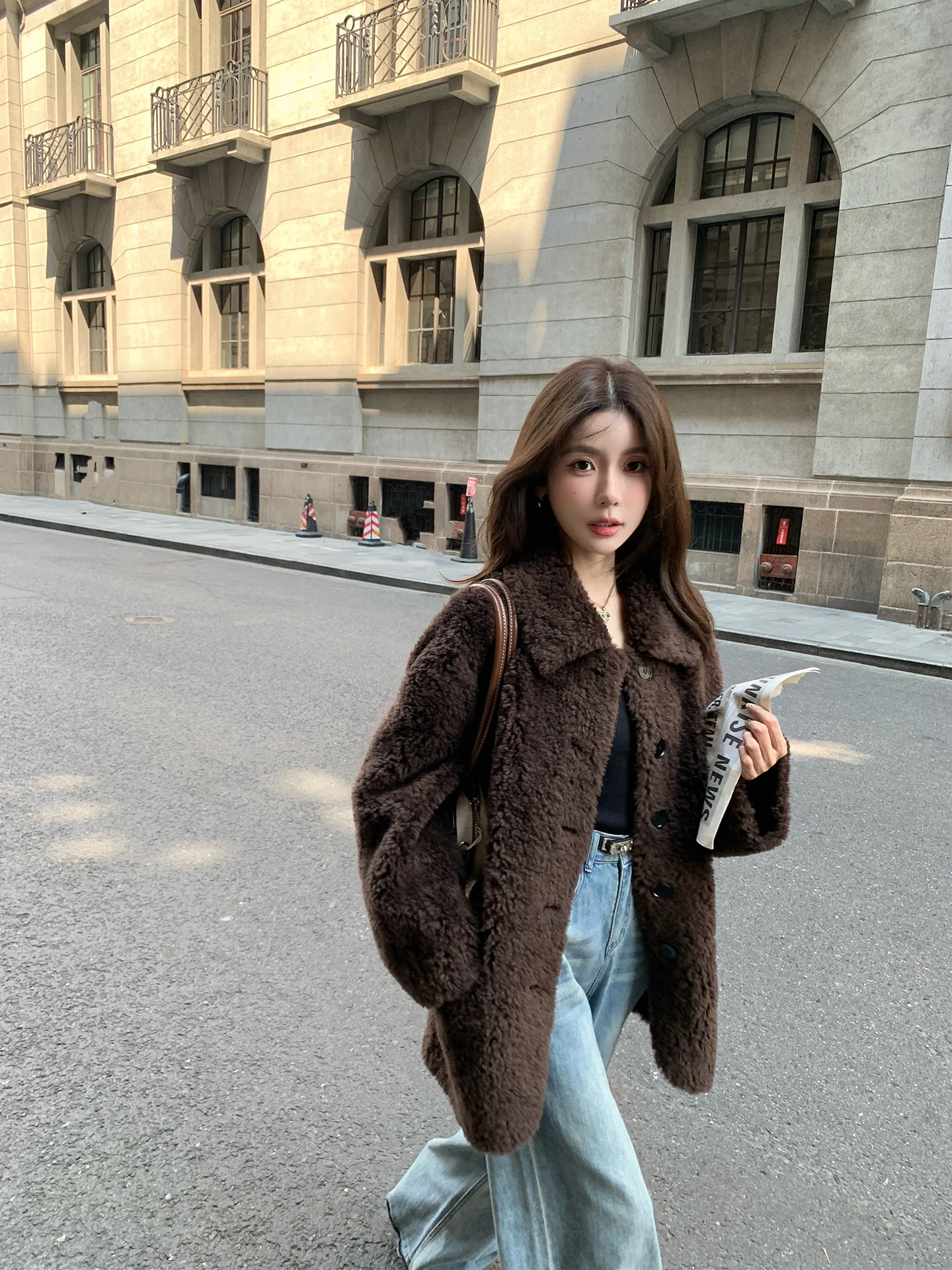 

Women's Mid-Length Woolen Fur Jaet Inteated eepskin Warm Casual Sle Long Sve Polyester Thiened Autumn Win...