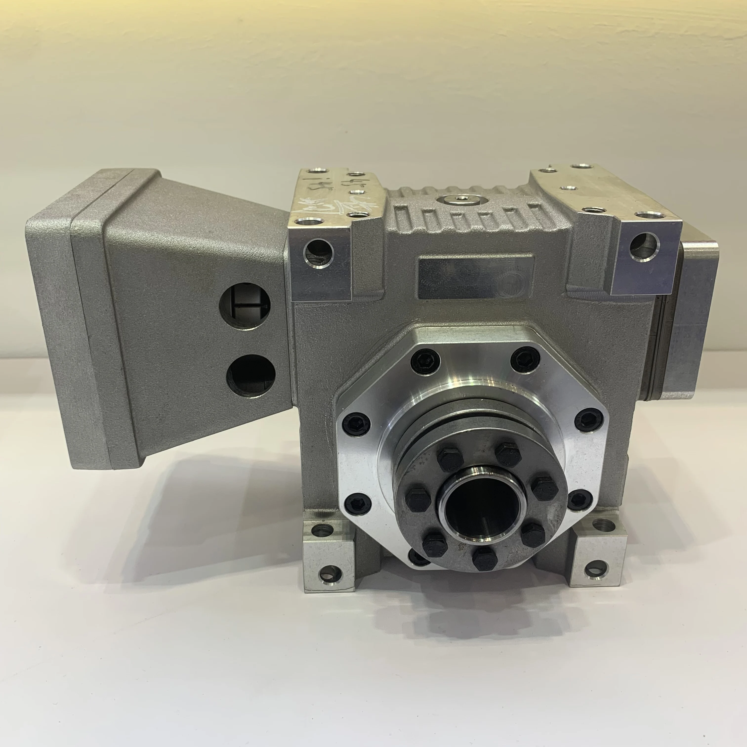

Worm Gearbox Specially Designed For The Food Industry, Efficient And Stable