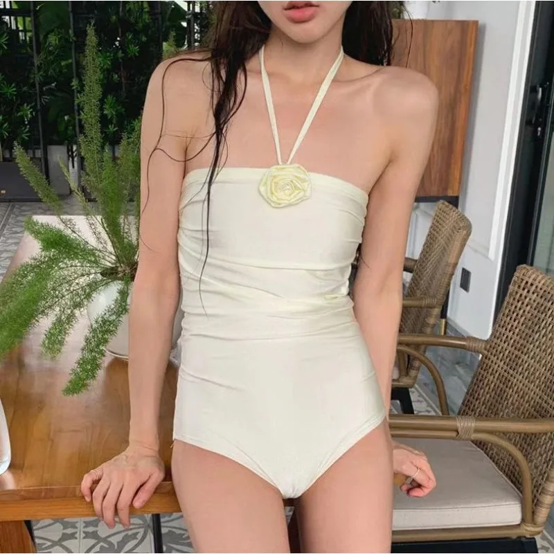 

2025 Sexy Halter Swimming Bathing Suit Korean Style 3D Flower Monokini Padded Swimwear Women One Piece Swimsuit Pad Beach Wear