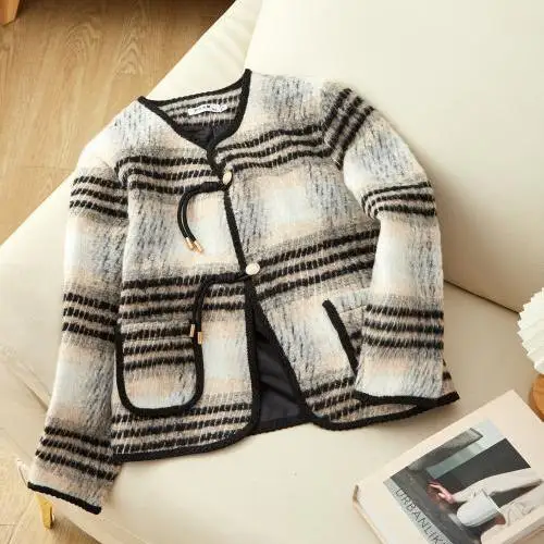 

Winter Celebrity Premium Plaid O-neck Short Tweed Coat Women Straight Slimming Long Sleeve Jacket Lady Elegant Thickened Jacket