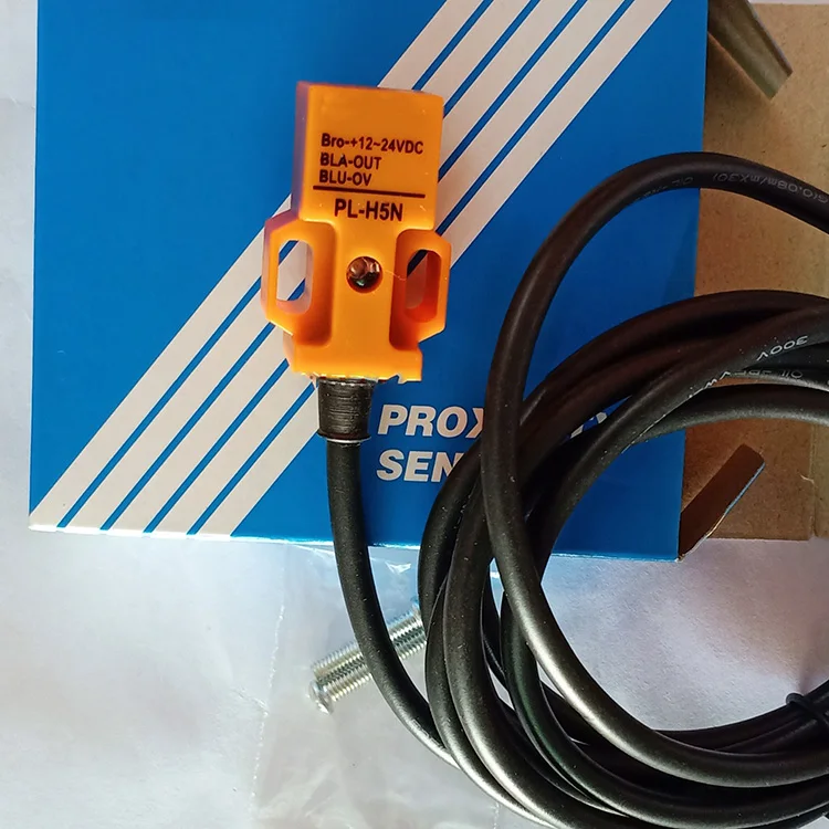 1PCS New For F.T.C PL-H5N Proximity switch PLH5N Three-wire Type 12-24VDC