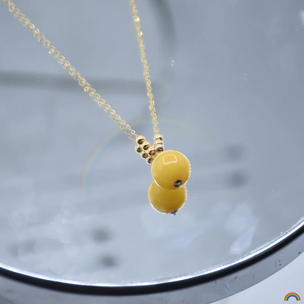 

Natural amber bead pendant with S925 silver chain, chicken oil yellow amber necklace charm, lucky charm, exquisite collar chain,