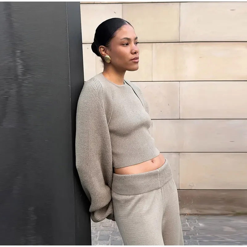 Damen Strick-3-Teiler-Set: O-Ausschnitt, ärmelloses Crop-Top, Langarm-Mantel, weit geschnittene Hose, Herbstmode, neue Strickwaren für Damen – Detail 30