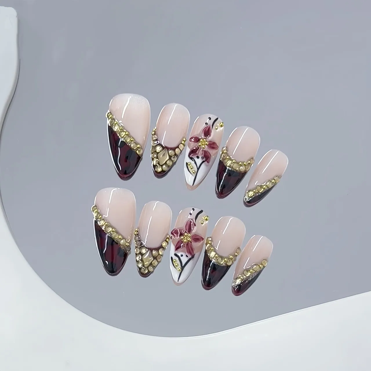 

10 шт., миндалевидный пресс ручной работы на ногтях с леопардовым принтом, французские стразы, 3D резьба, цветочный дизайн, милые крутые накладные ногти, носимые ногти