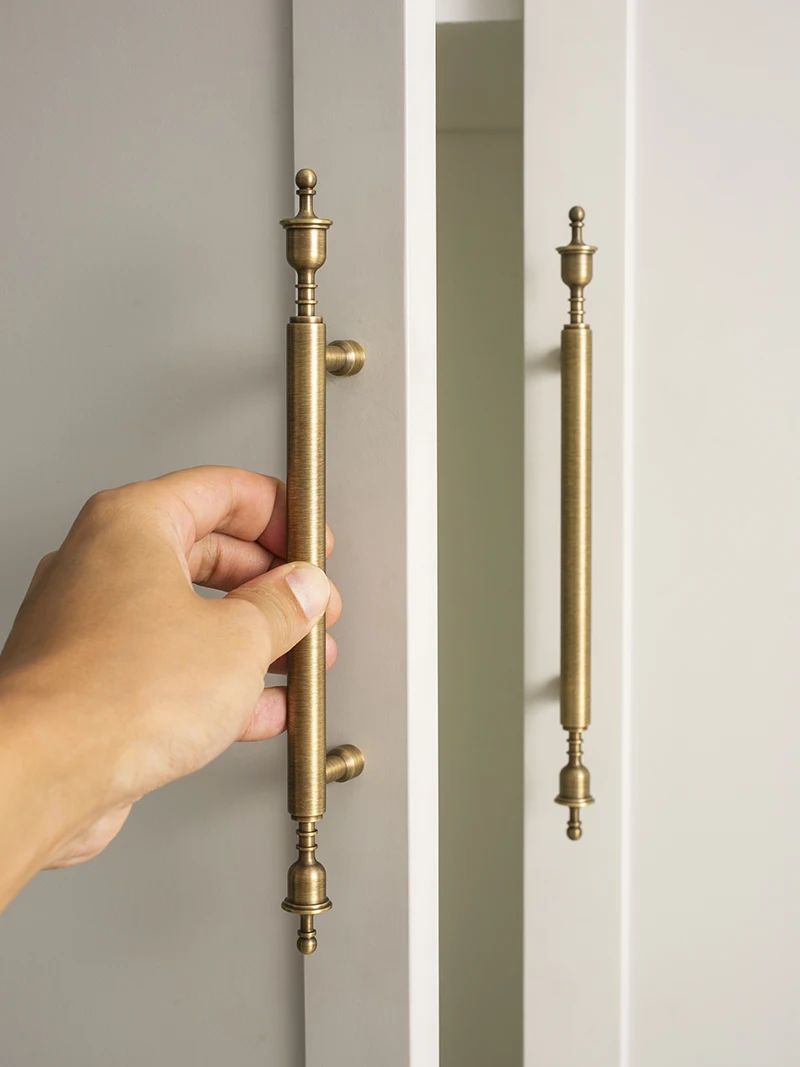 

Solid Brass Cabinet Handles & Knobs Retro Metal Drawer Pulls for Kitchen Wardrobe Furniture Hardware (Antique Gold Finish)