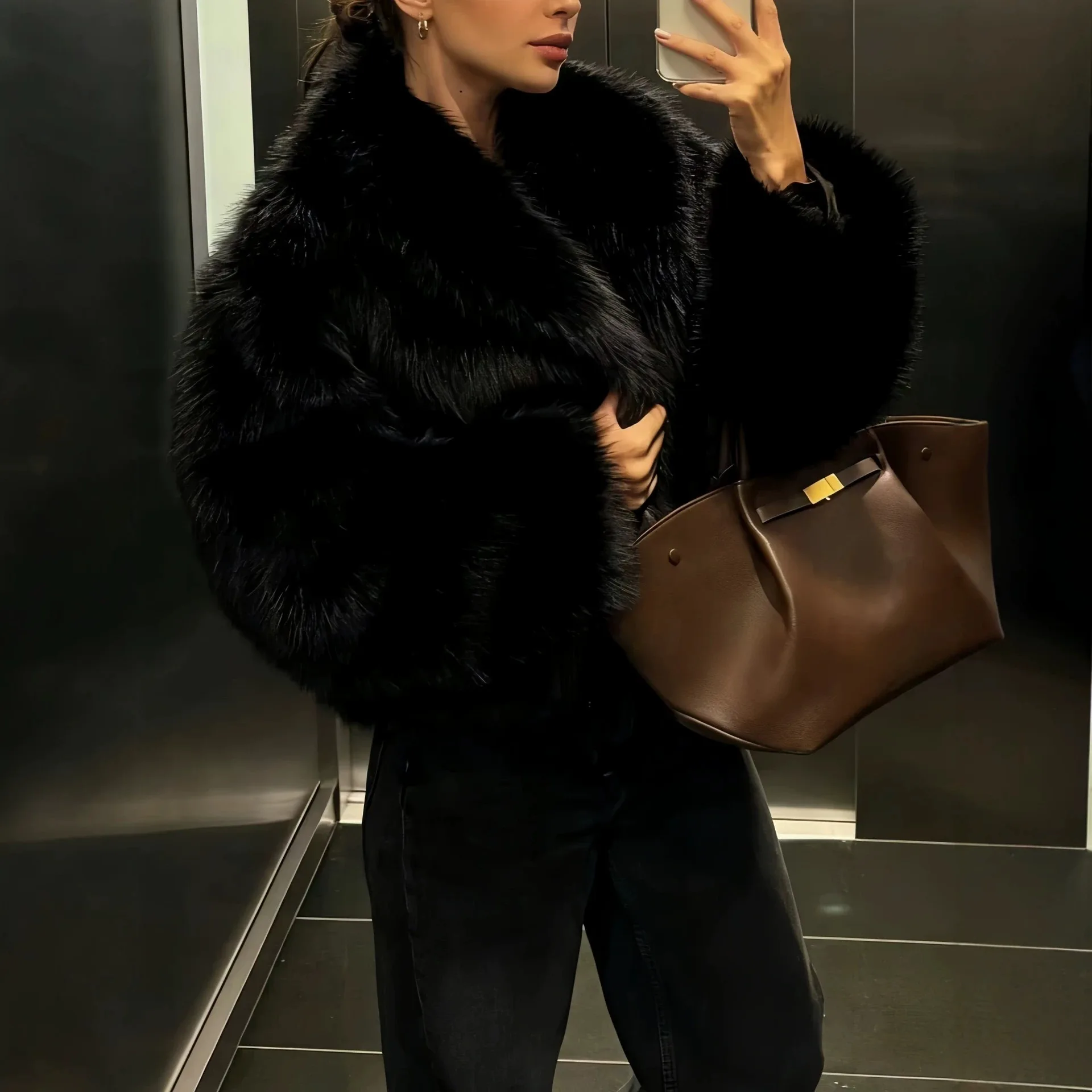 Womens Faux Fur Coat Clothing 2026 New Fashion Casual Imitation Fox Fur Hair Coats Female Short Loose Winter Jacket