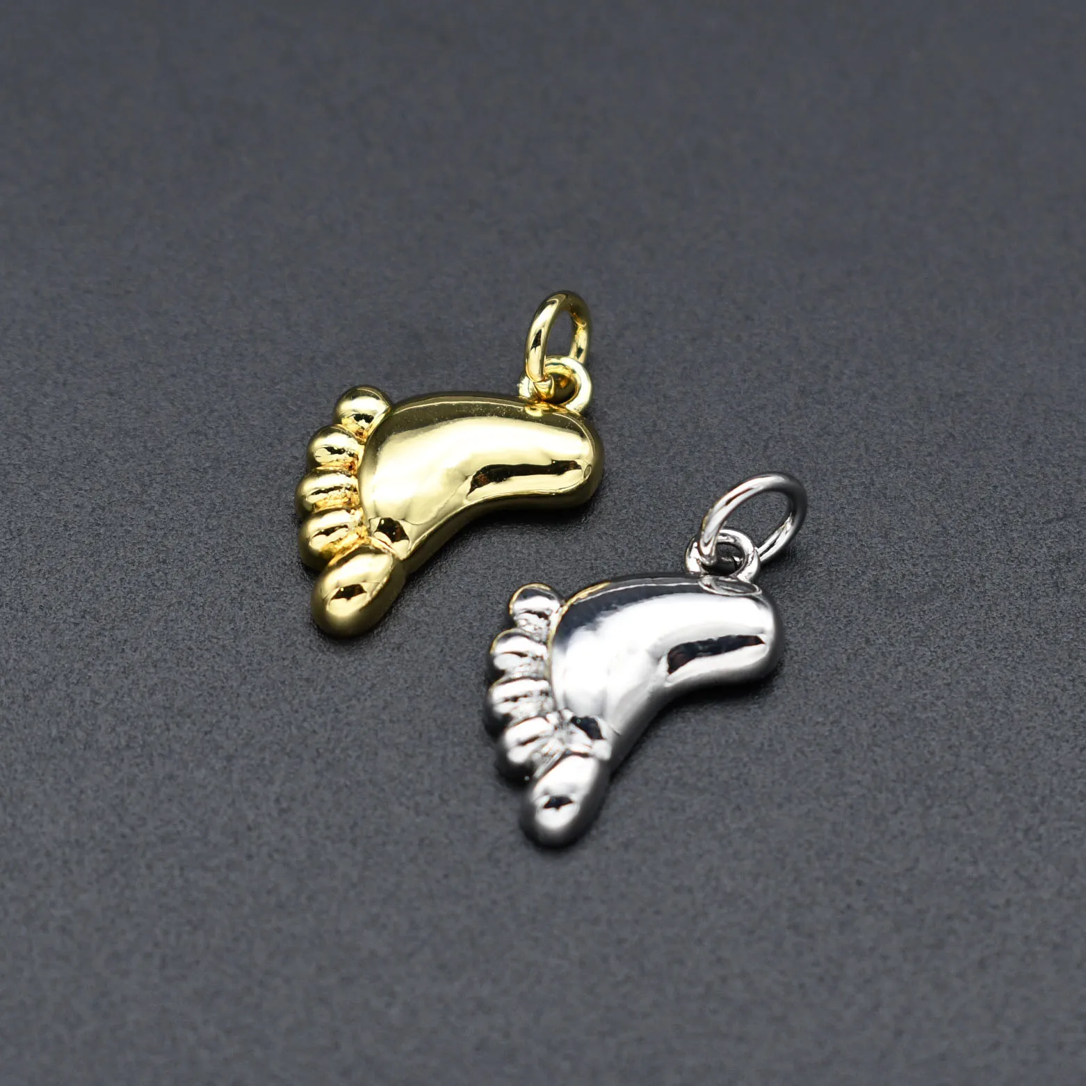 Classic Design Remian Color Silver Gold Plated Cute Baby Foot Pendant Charms for Jewelry Making Supplies