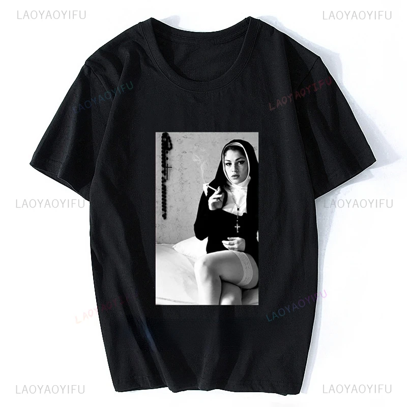 Sexy Woman Quality Cotton Men Clothing Sexy Nonne Smoke Nun Cross  The Happiness Is Have My  Shirt Harajuku Retro   Unisex Ees