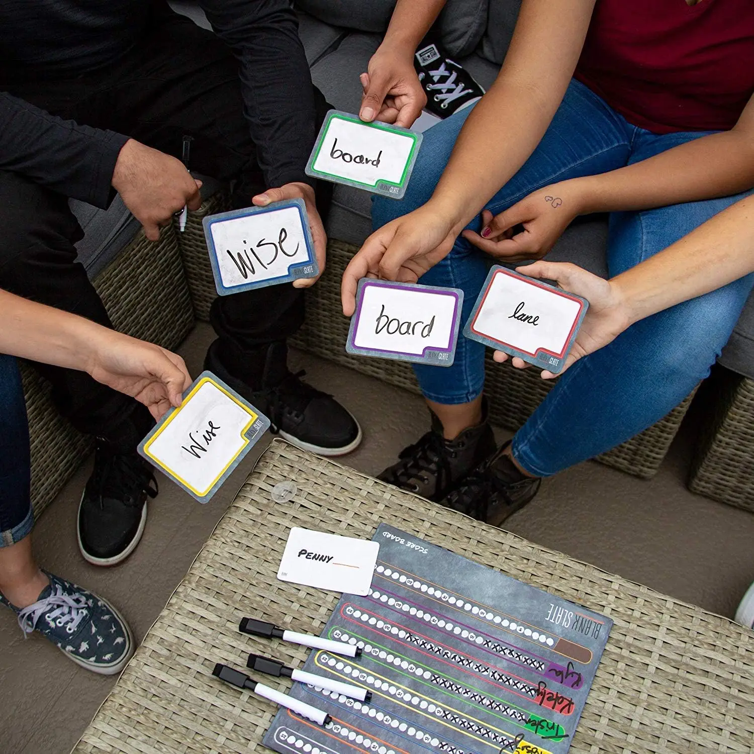 Blank Slate Fun Party Game 8+ 3-8 Players 30 Minutes Playing Time - The Game Where Great Minds Think Alike