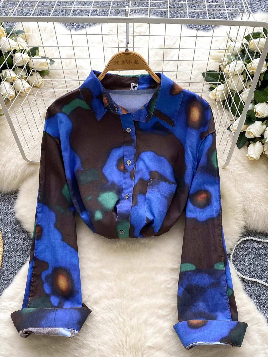 

Faionable Retro Dyed Print Long Sve Single Button Women's irt 2025 New Sle Versatile Open Cardigan Top Korean Loose Fit