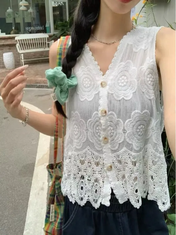 

Новые летние женские повседневные повседневные из смеси хлопка с v-образным вырезом, белые, с вышивкой и одной пуговицей, с вырезом Svel irt