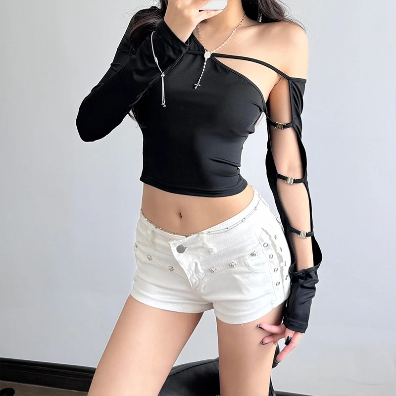 

OMSJ Asymmetric Knitted Top Hottie Sexy Off-shoulder Hollow Fashion Solid Color Skinny Metal Decorative Short T-shirt Streetwear