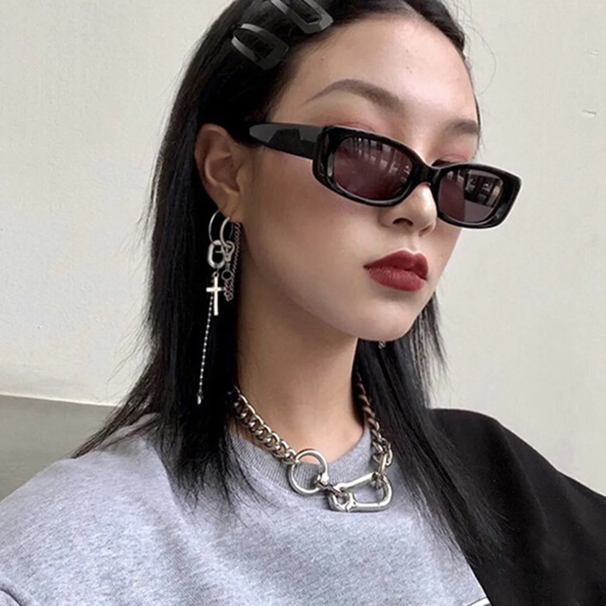 

Blue Stylish Sunglasses for Women Creative Eyeglasses Party Decorative Beach Eyewear Lightweight Durable Use Stylish Sunglasses