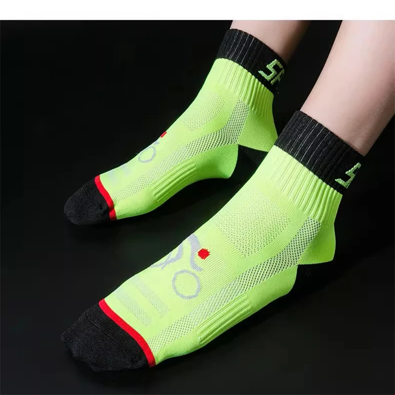 Calcetines deportivos de primavera y otoño para hombre, medias cómodas y transpirables, absorbentes de sudor, para baloncesto y ciclismo, 5 pares