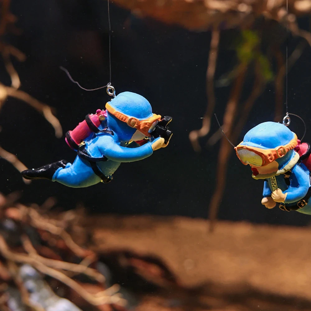 1PC Floating Diver Fish Tank Decoration Simulated Mini Frogman Personality Landscaping Ornaments Cute Aquariums Accessory