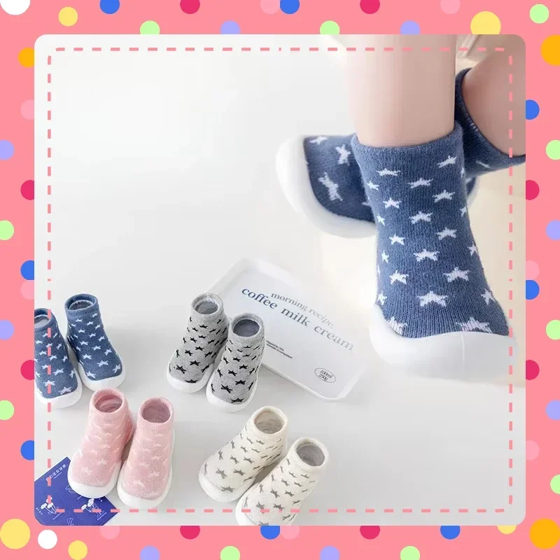 Нескользящая дышащая обувь для малышей в классическом стиле, новая детская обувь от пола до потолка на мягкой подошве для дома и улицы, двухслойные носки