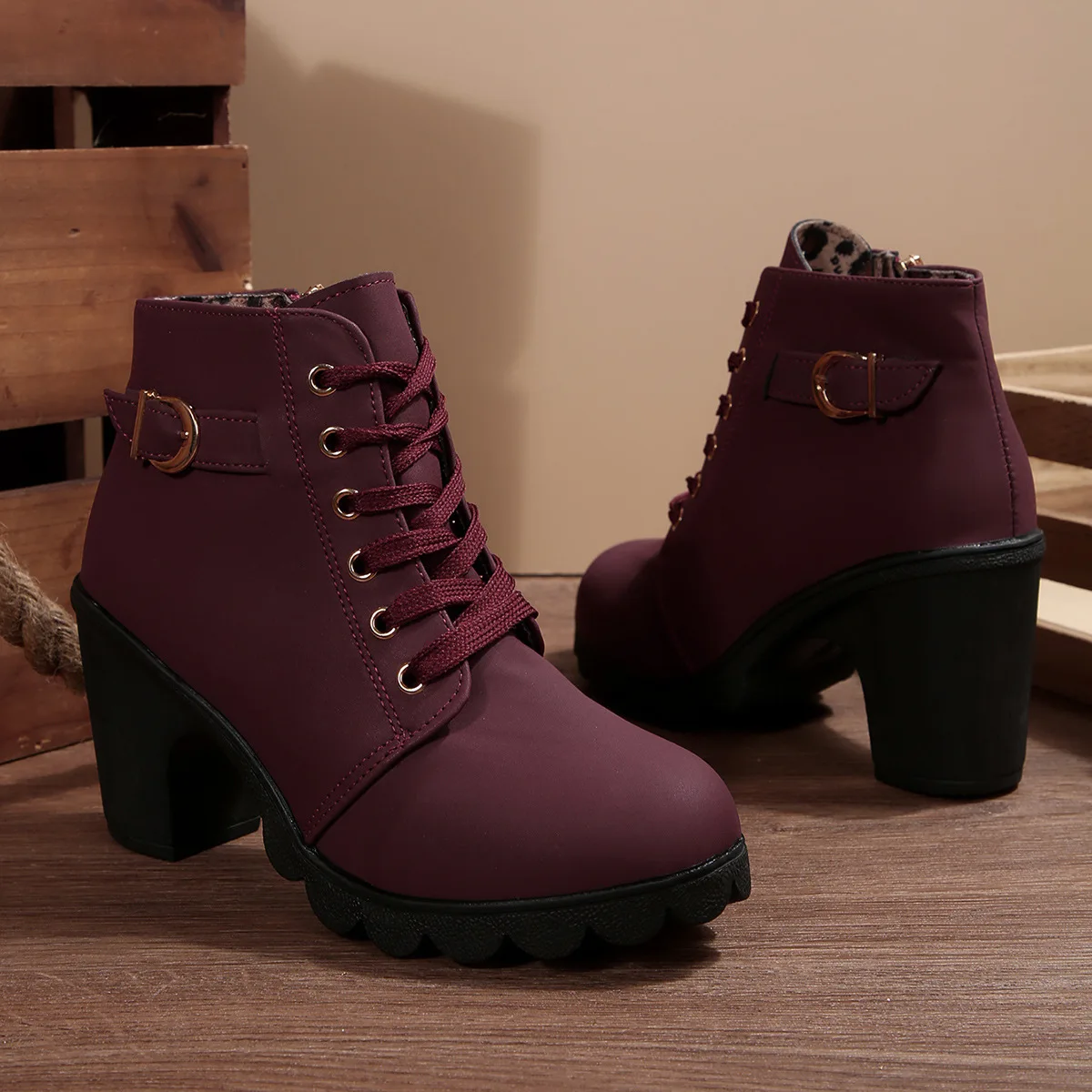New fashionable high-heeled side zipper single boots with belt buckles, chunky ankle boots, round-toe lace-up and bare boots