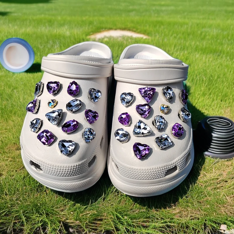 2024 Nieuwe Gat Schoen Bedels Voor Diy Gekleurde Diamant Kristallen Schoen Gesp Decoratie Voor Schoen Charme Accessoires Kids Party Cadeau