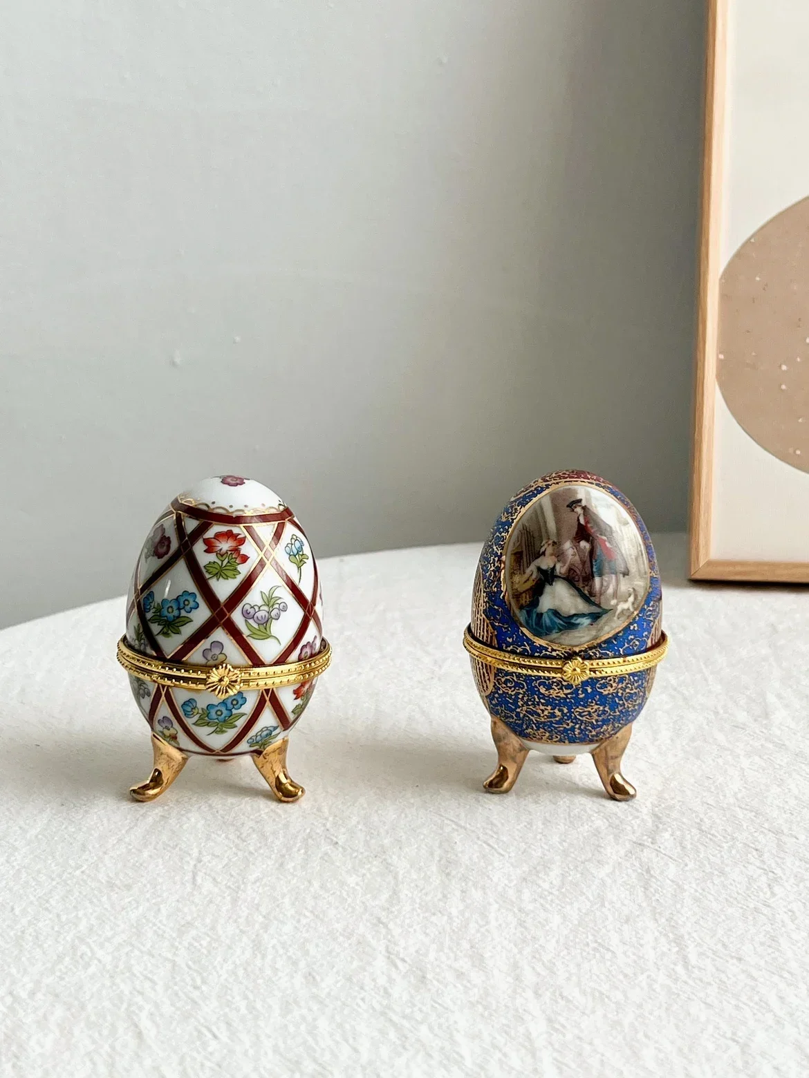 

The export of old goods is not perfect and has traces of time. Australian brands specially designed egg shaped ceramic jewelry b