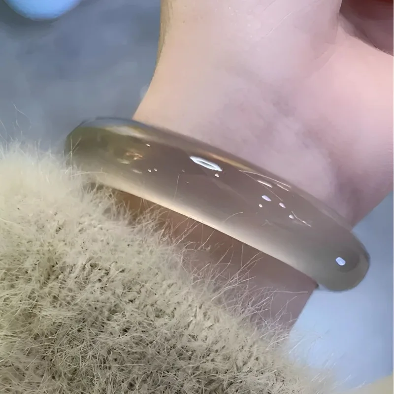 

Classic Fashion Versatile Agate Women's Bracelet, Suitable for Daily Wear and Accessories