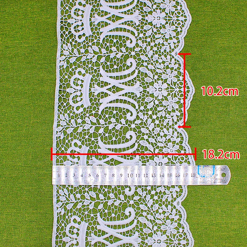 

18.2 cm Wide White Embroidered Flower Crown Pattern Wedding Dress Decoration Lace Trim 10 Yards