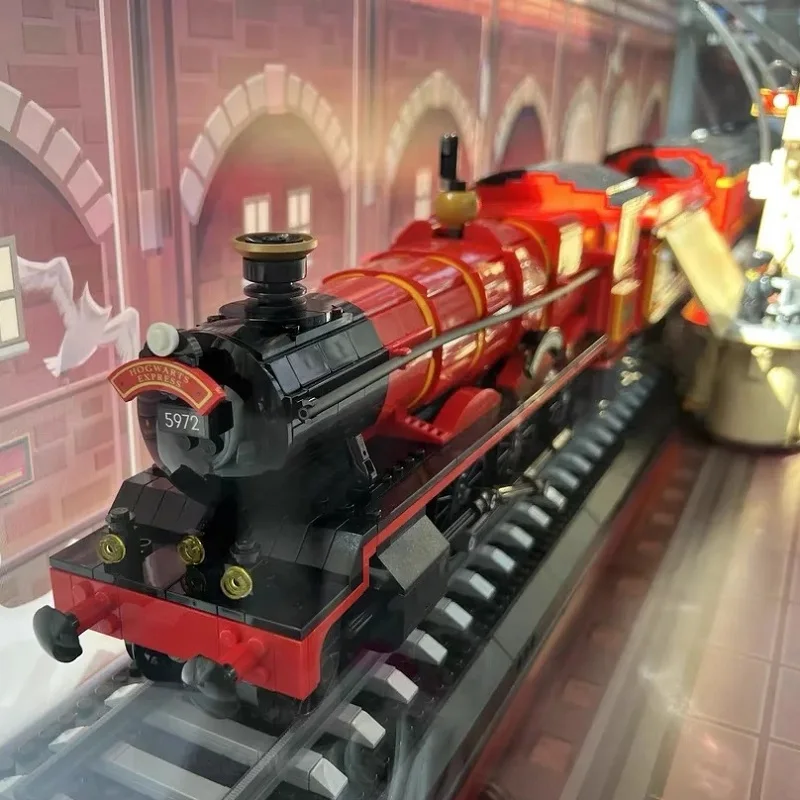 com mini bonecas, compatíveis com modelos de estatueta colecionáveis Big Red Hogwarts-Express 76405 conjunto de construção 5129PCS