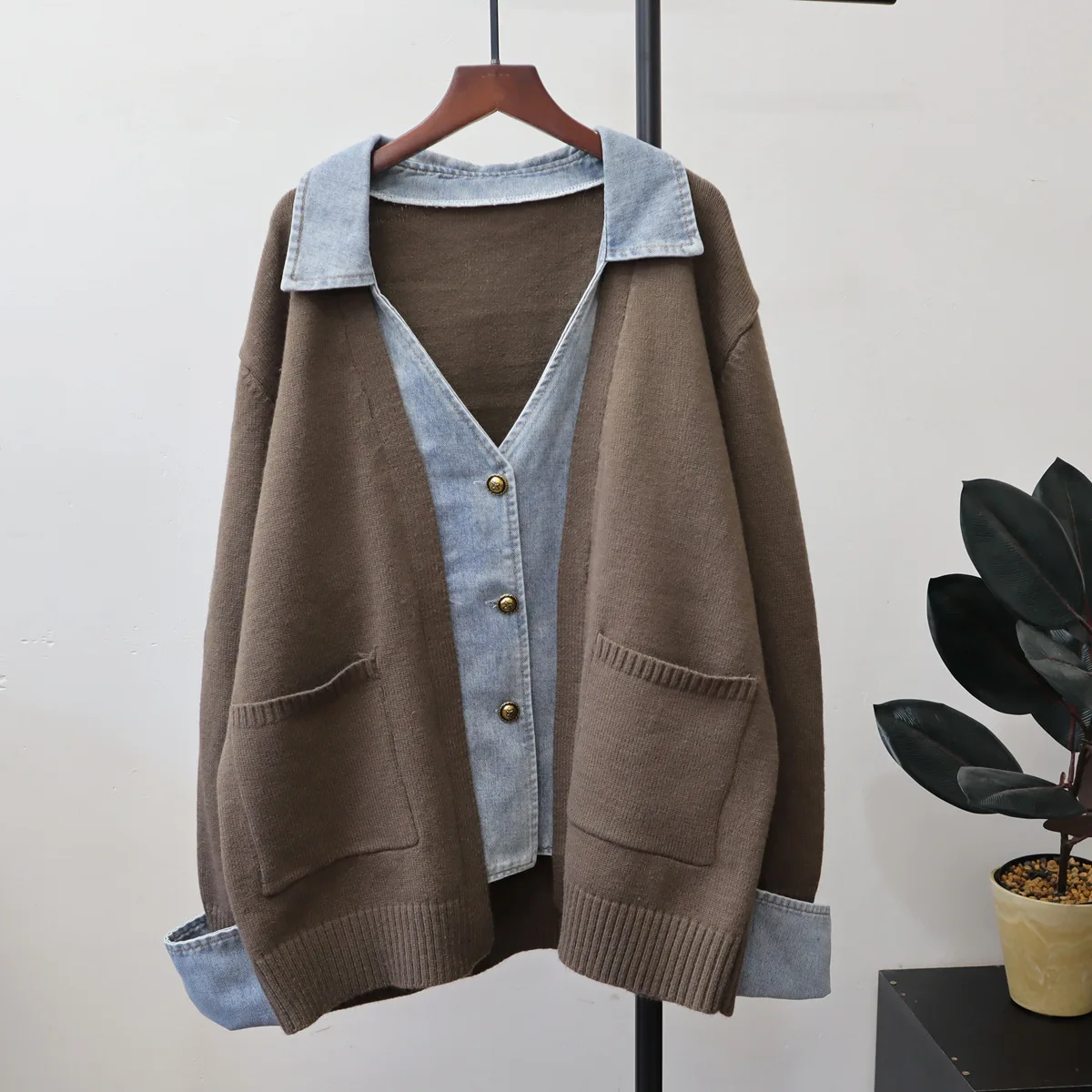 

SuperAen European and American Style 2026 Autumn and Winter New Patchwork Denim Knitted Cardigan Elegant Loose Sweater Jackets