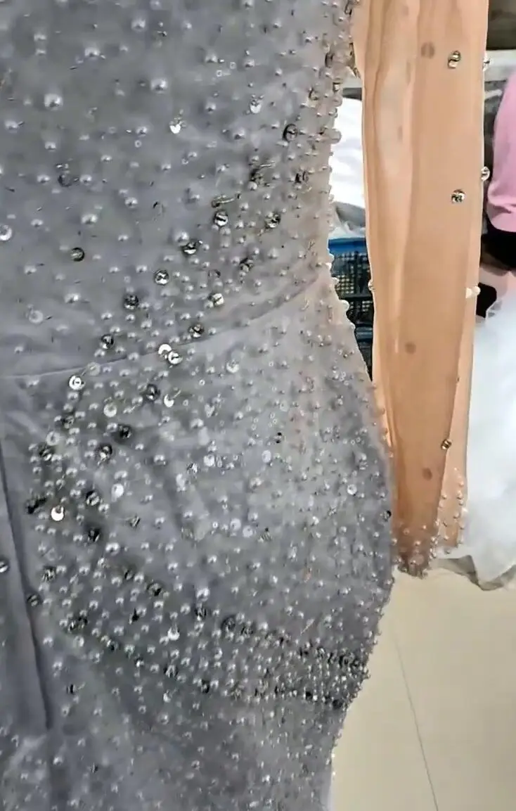 Maßgeschneiderte Afrika Sexy Meerjungfrau Brautkleider mit abnehmbarem Rock Bling Bling glänzende Perlen Applikationen Fischschwanz Brautkleid