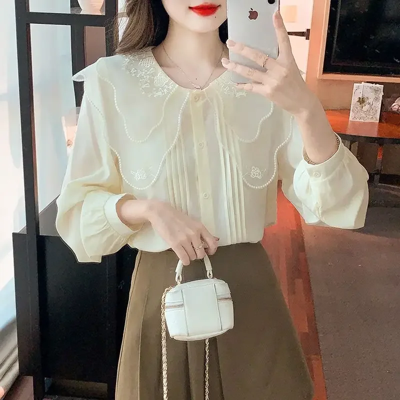 

Fashion Peter Pan Collar Spliced Folds Shirts Women's Clothing Autumn Winter Loose Commuter Tops Solid Color Sweet Blouses D206