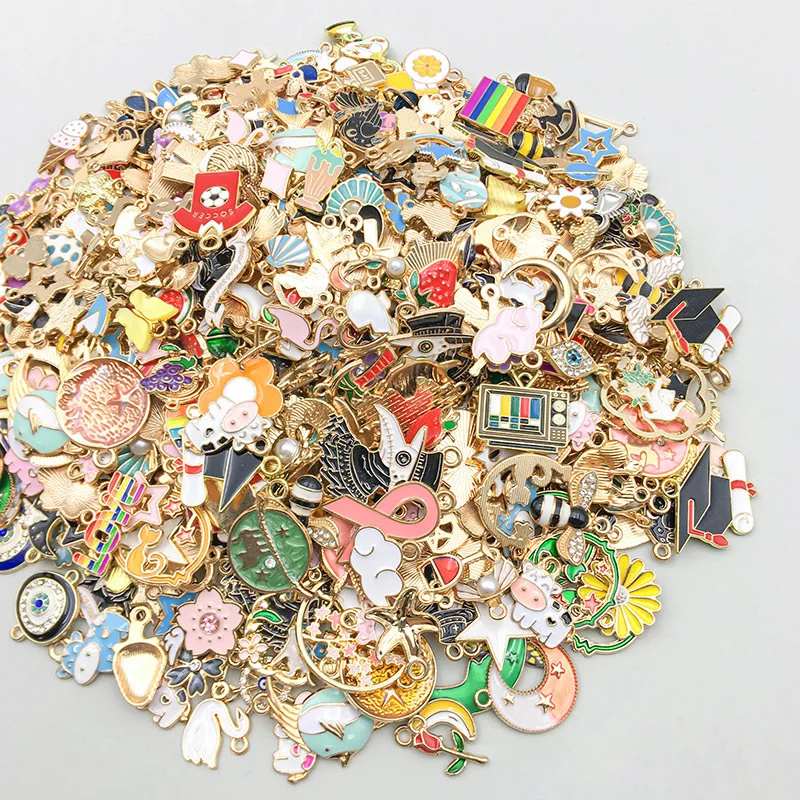

randomly mixed 20 pcs/30 pcs/50 pcs oil dripping alloy cartoon pendants, bracelets, jewelry materials and small pendants.
