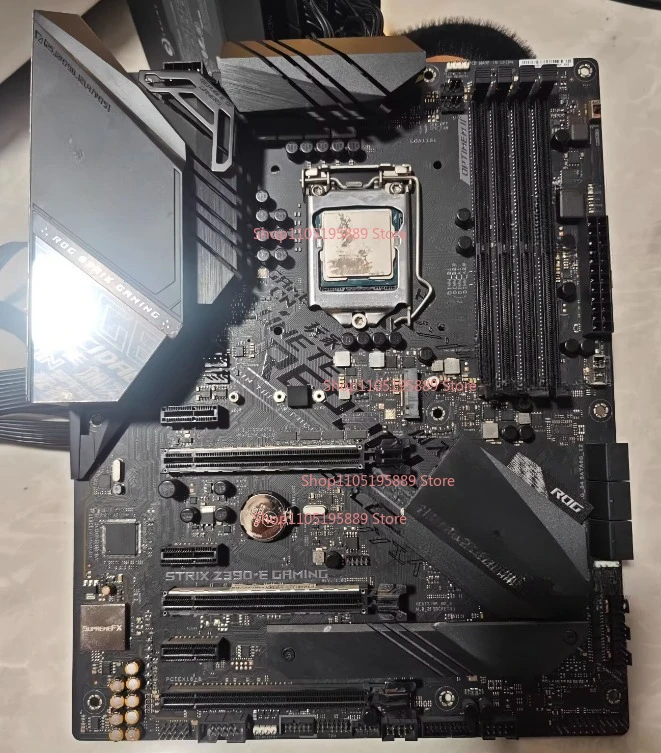 

Для игровой материнской платы ASUS ROG STRIX Z390-E GAMING с высокой производительностью