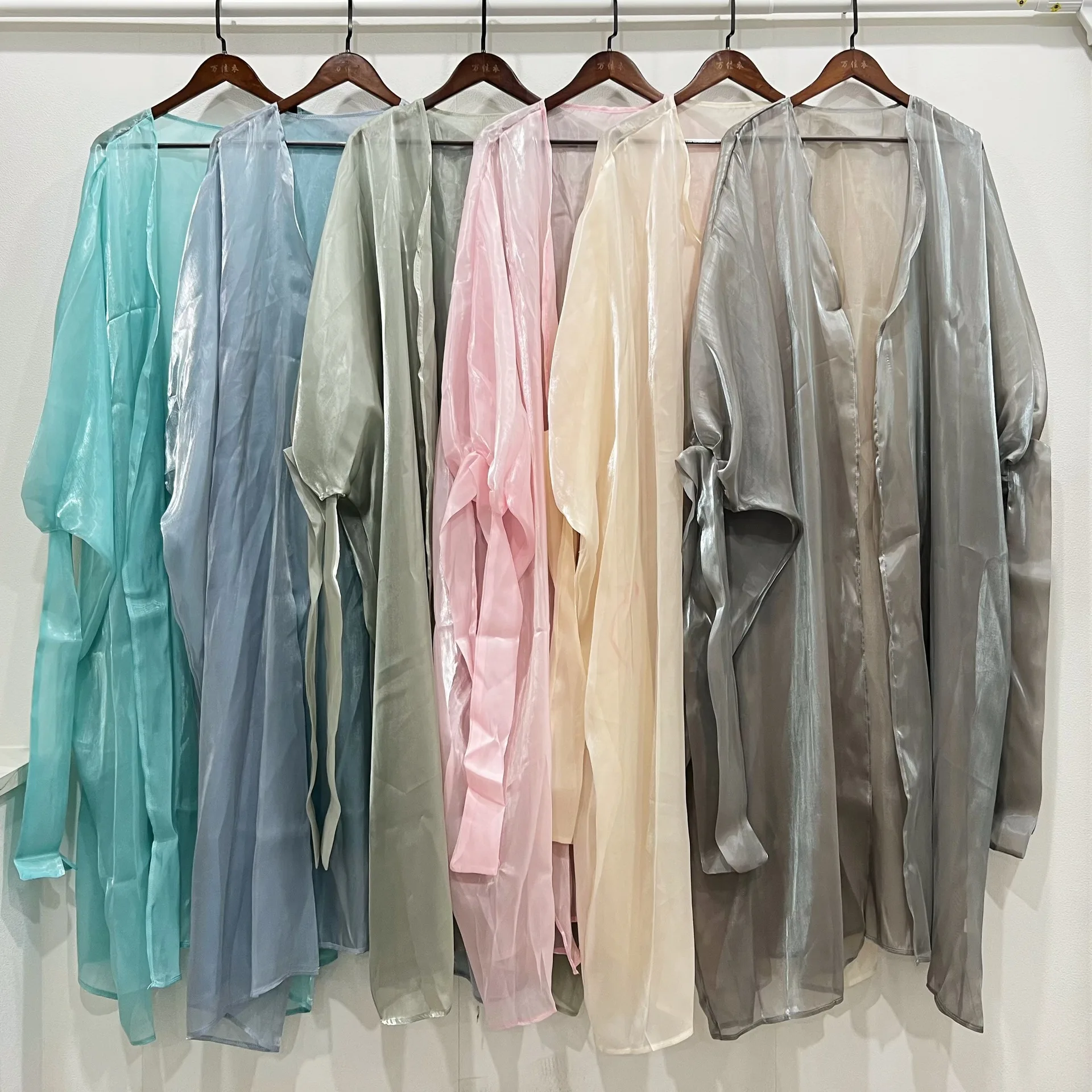 Moyen-Orient musulman transfrontalier arabe Cardigan sangle nœud Abaya Robe Cw26588