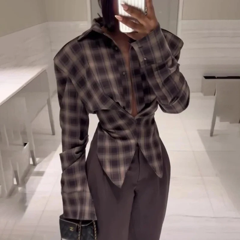 2025 Autumn and Winter Hot Selling Slim Fit Personalized Waist Design Retro Plaid Shirt for Women